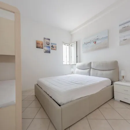 Lovely Flat With Modern Furnishings - Beahost *