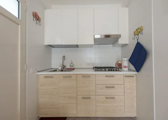 Lovely Flat With Modern Furnishings - Beahost *