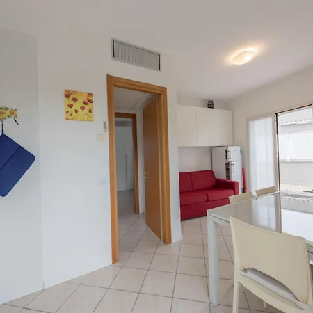 Apartamento Lovely Flat With Modern Furnishings - Beahost *
